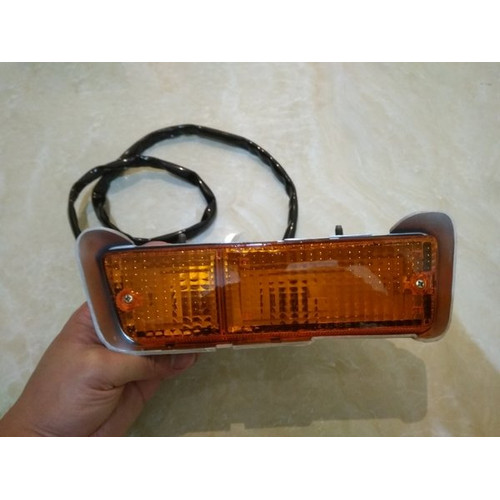 LAMPU SEN BUMPER DEPAN MOBIL CHEVROLET LUV KBD 25 20 40 FRONT LAMP