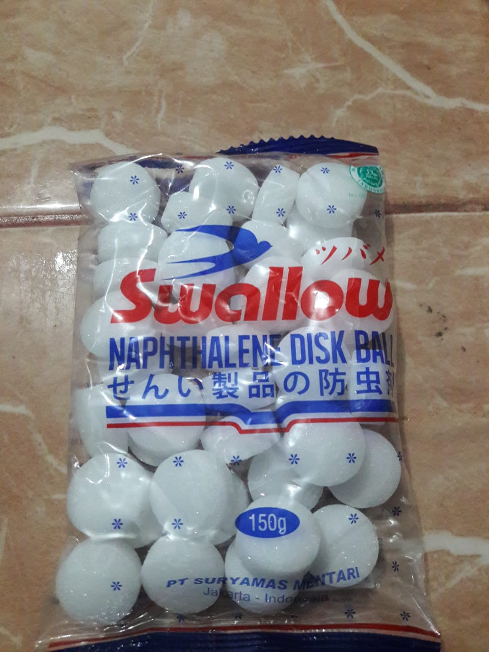 KAMPER KAPUR BARUS SWALLOW NAPHTALENE DISK BALL PUTIH 150GR Lazada