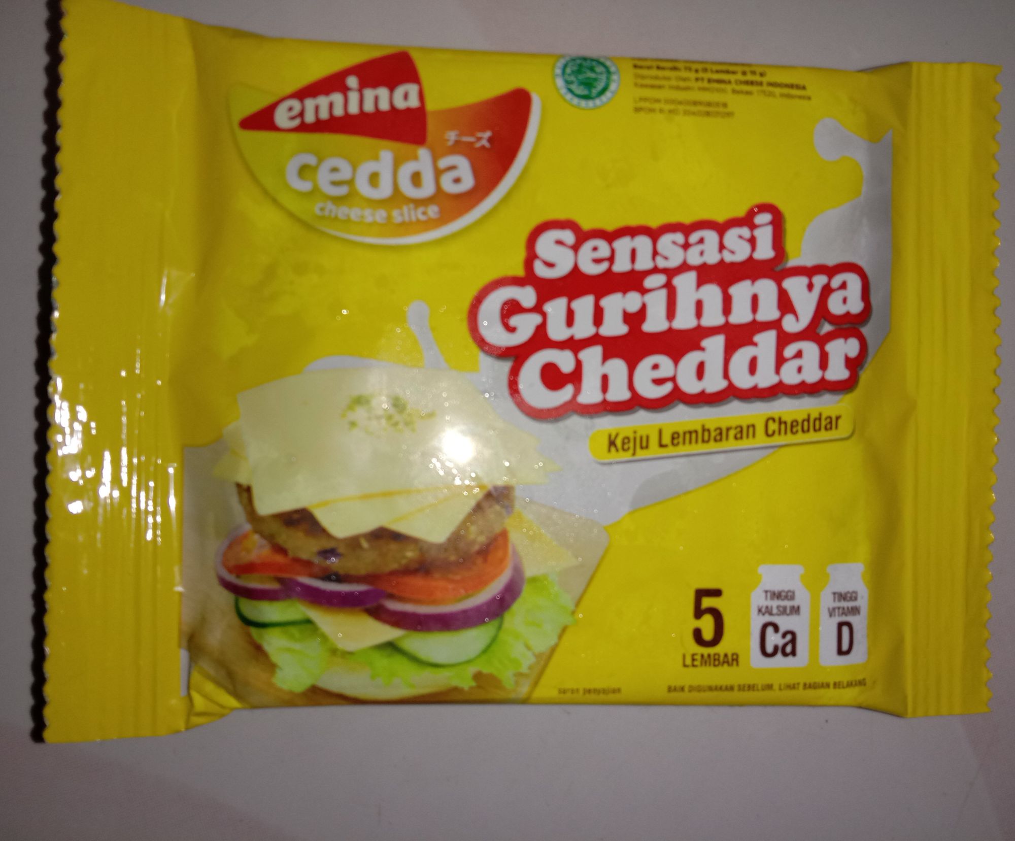 Emina Cedda Cheese Slice Isi Lembar Gram Keju Cheddar Lembaran Exp