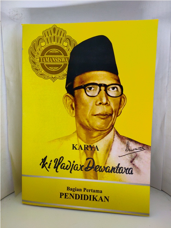 Benedictus Deus Resensi Buku Ki Hajar Dewantara Biografi Off