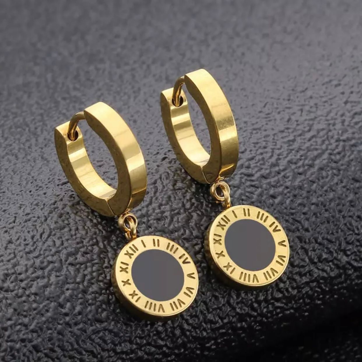 Anting Titanium Wanita Bulat Angka Romawi Emas K Anting Titanium