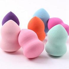 Raisya Beauty Makeup Blender Sponge for Foundation - Random Colour