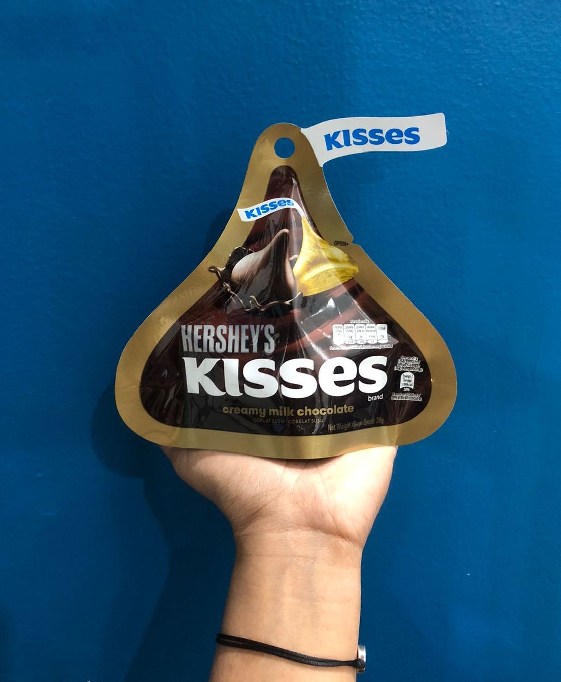 Hershey S Kisses Creamy Milk Chocolate Creamy Milk Almond Cookies