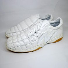 Amazaki Gigas White - Sepatu Futsal Bahan Kulit Warna Putih