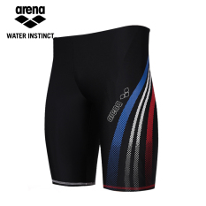 Arena pria dan lima pria baju renang berenang batang (Bkbu)