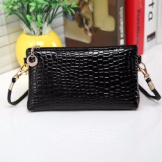 Atdiva Tas Selempang Mini Sling Bag Wanita Motif Croco - Hitam