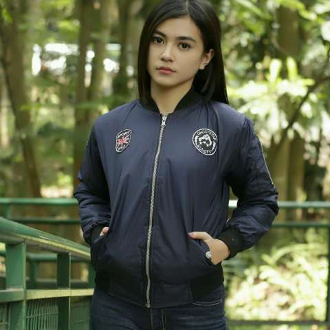 Home; Azam Clobber Pecth Bomber Jaket Wanita - Despo