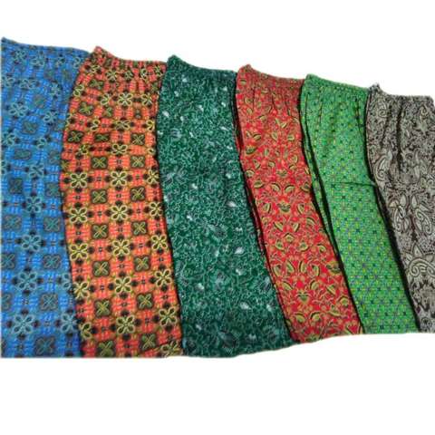 Celana Pendek Santai Kolor Motif Batik Daftar Harga celana pendek santai kolor motif batik daftar harga