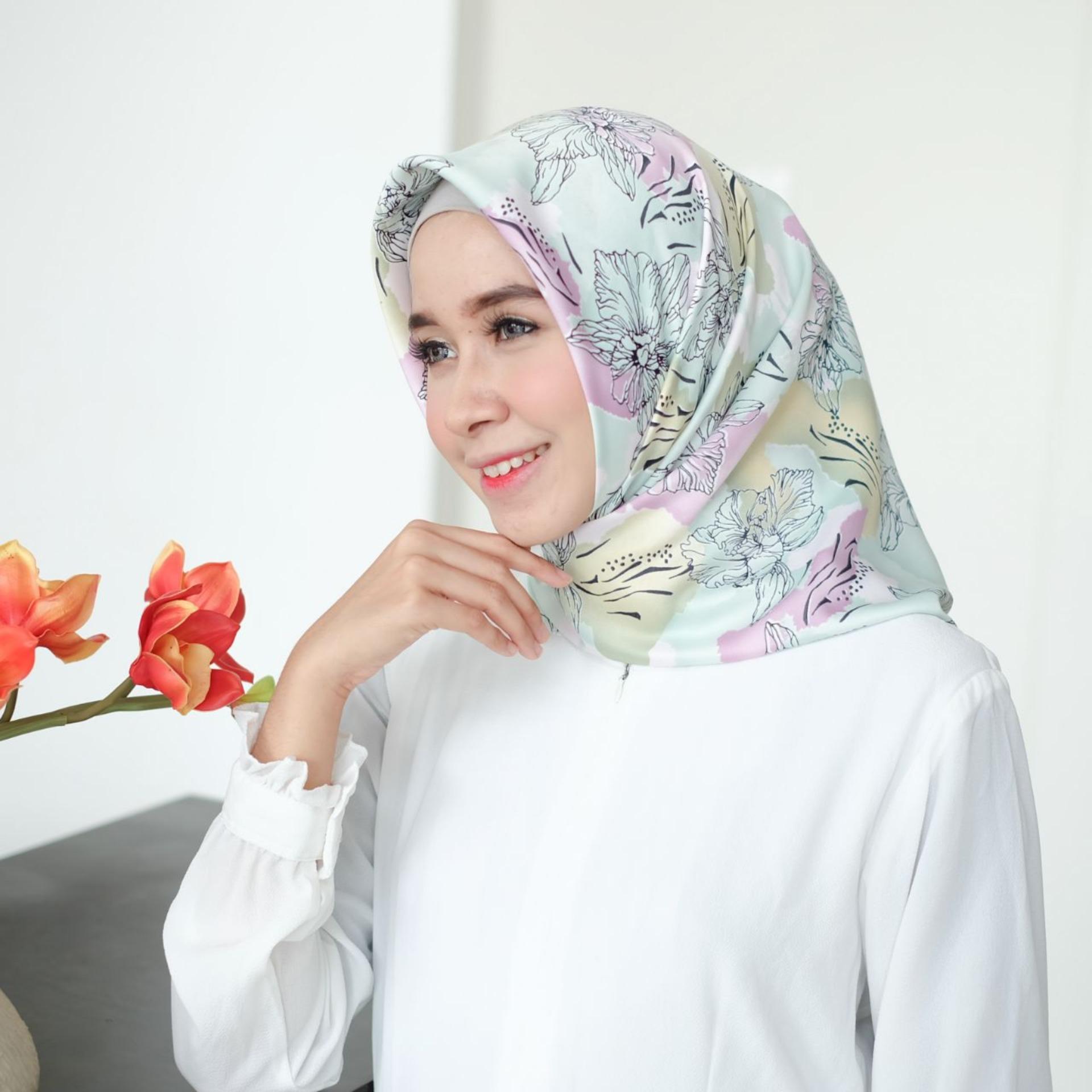 BELI HEMAT HARGA DISKON Hijab Kerudung Segi Empat Velvet Silk