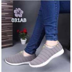 Sepatu Kets Slip on Sport Multi Line Abu - LL BS