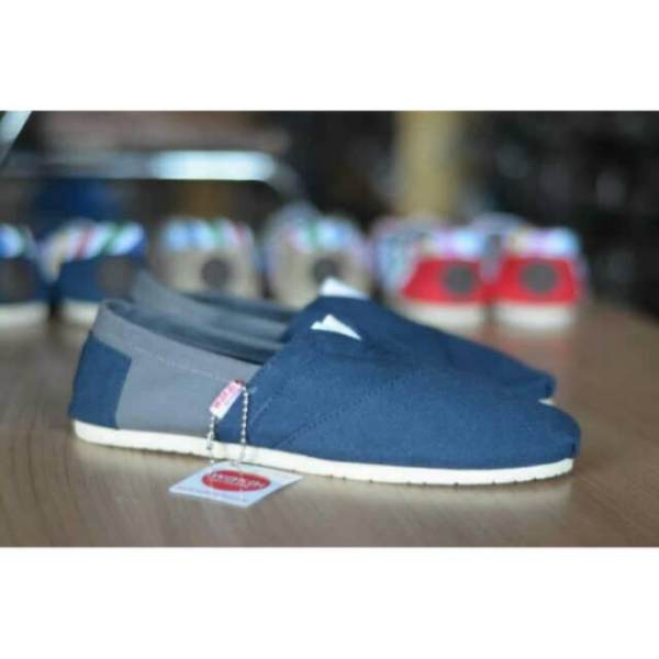 vr flat shoes wakai kombinasi denim biru abu daftar vr flat shoes wakai kombinasi denim biru abu daftar