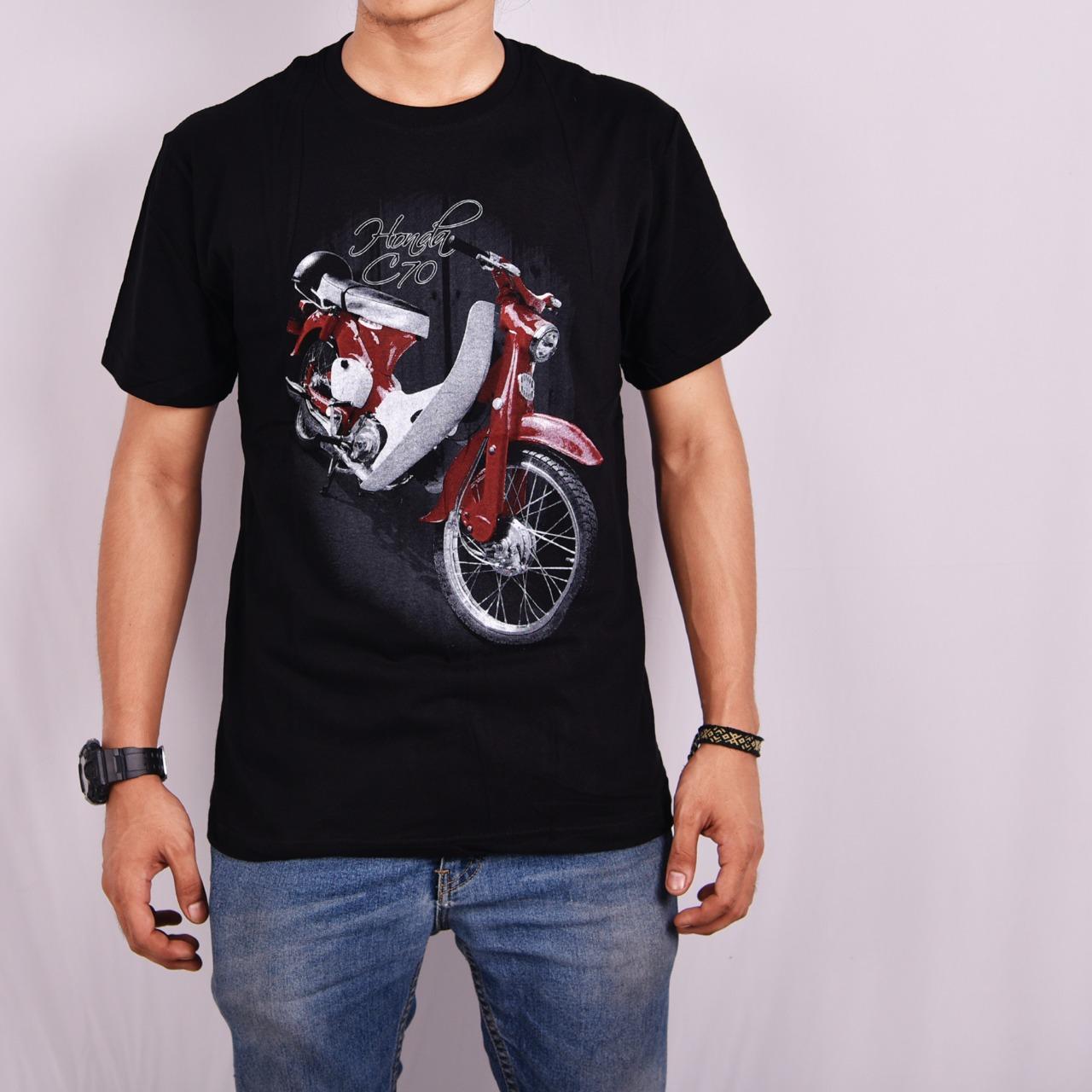 Promo T-Shirt Distro Pria Trendy\ Kaos Oblong\ Kaos Motor GP\ Kaos Motor Jadul HONDA C70 Full Katun Variasi Warna dan Gambar