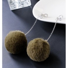 LRC Anting Jepit Lovely Fuzzy Ball Decorated Pom Earrings