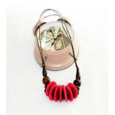 TERMURAH .Gratis ONGKIR. Kalung Bahan Kayu Asli dari Perajin Jogja.Warna Etnik Kayu Merah