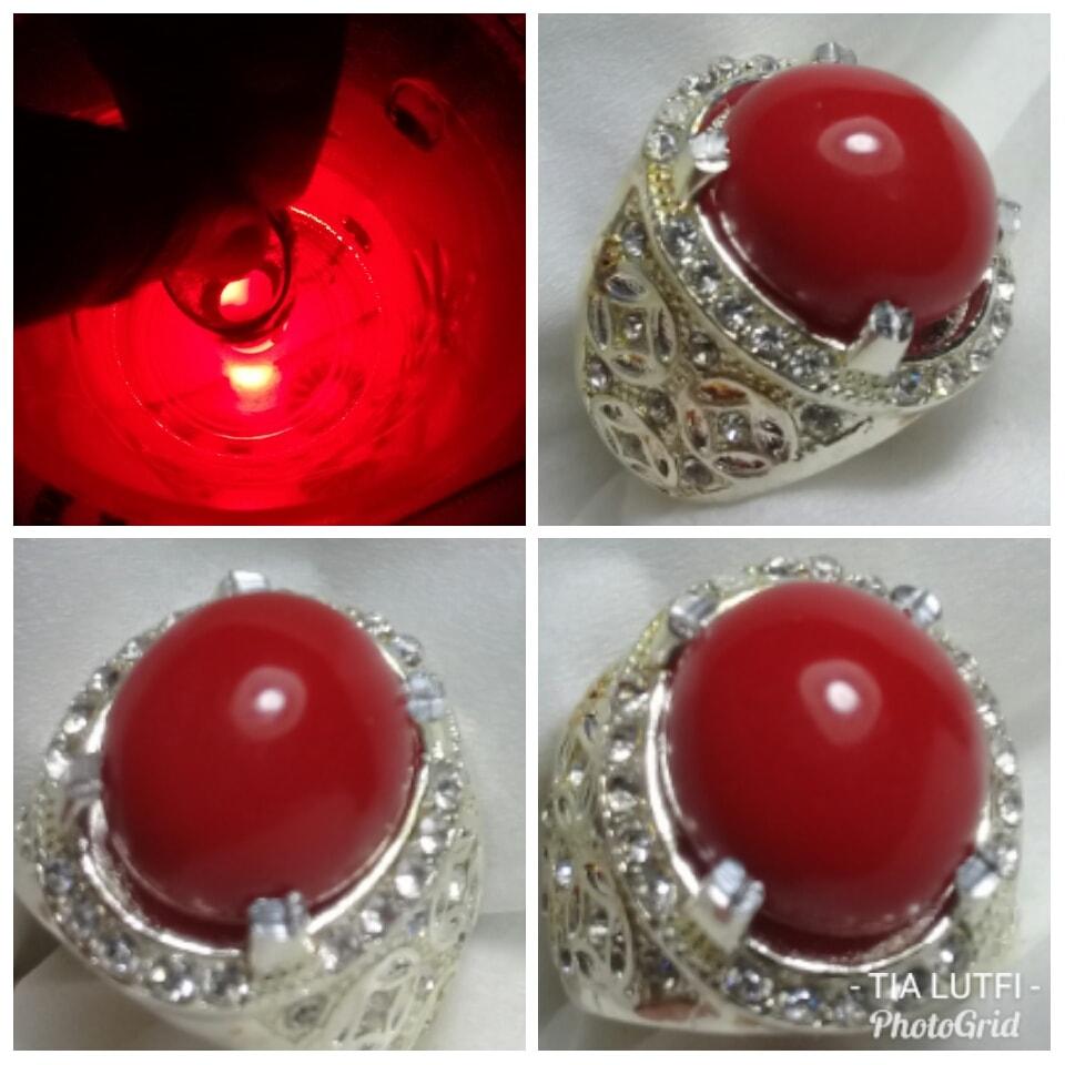Batu Cincin Pria Wanita / Batu Akik / Batu Mulia / Batu Permata / Fosfor Air Merah Nyala Dalam Air