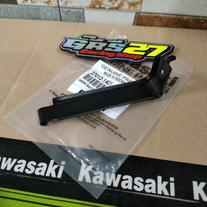 BESI HOOK BRACKET BRAKET DUDUKAN COVER WADAH BOX AKI ACCU NINJA R SS