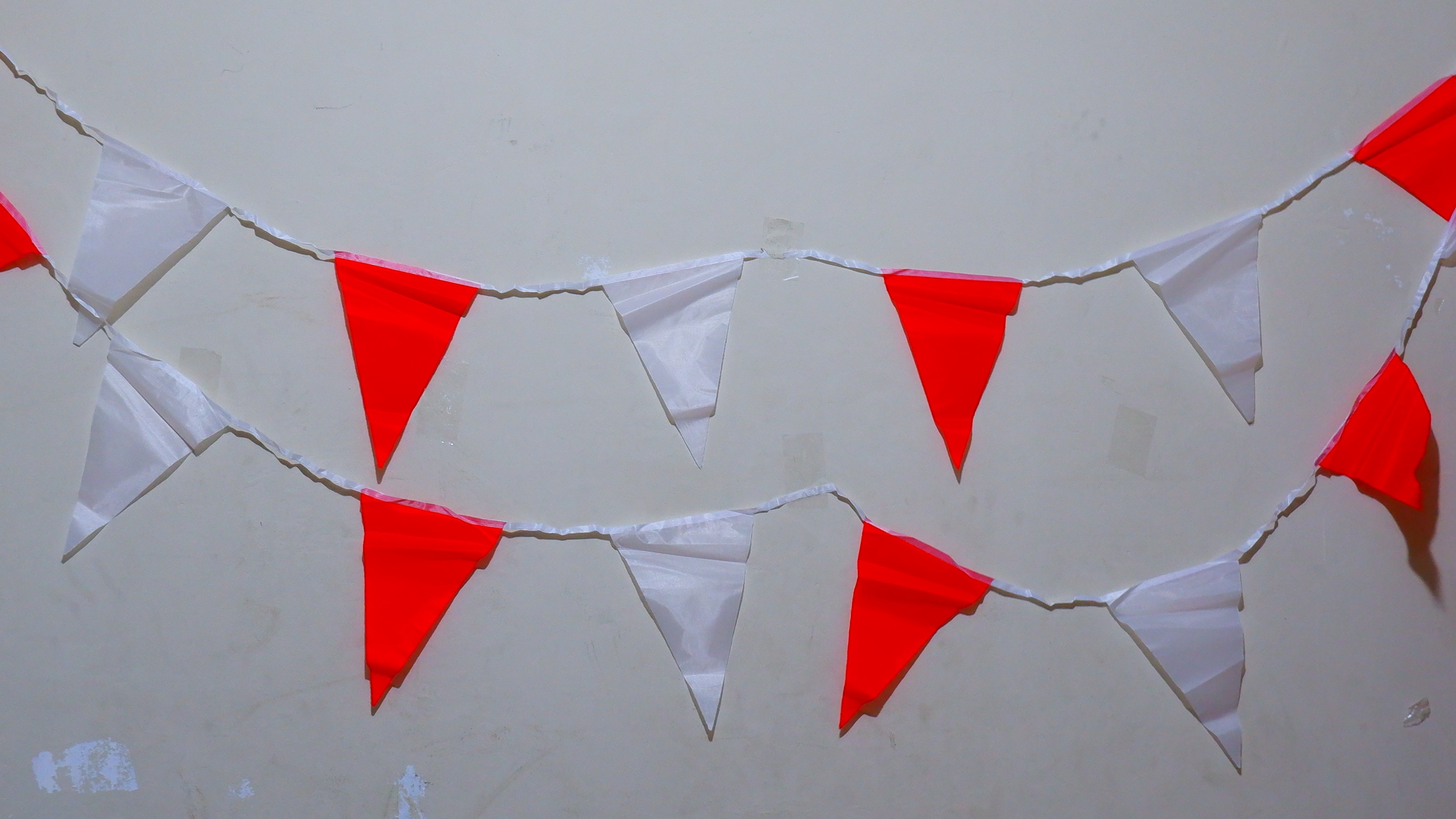 Bendera Kain Segitiga Warna Warni Merah Putih Bunting Flag Bendera