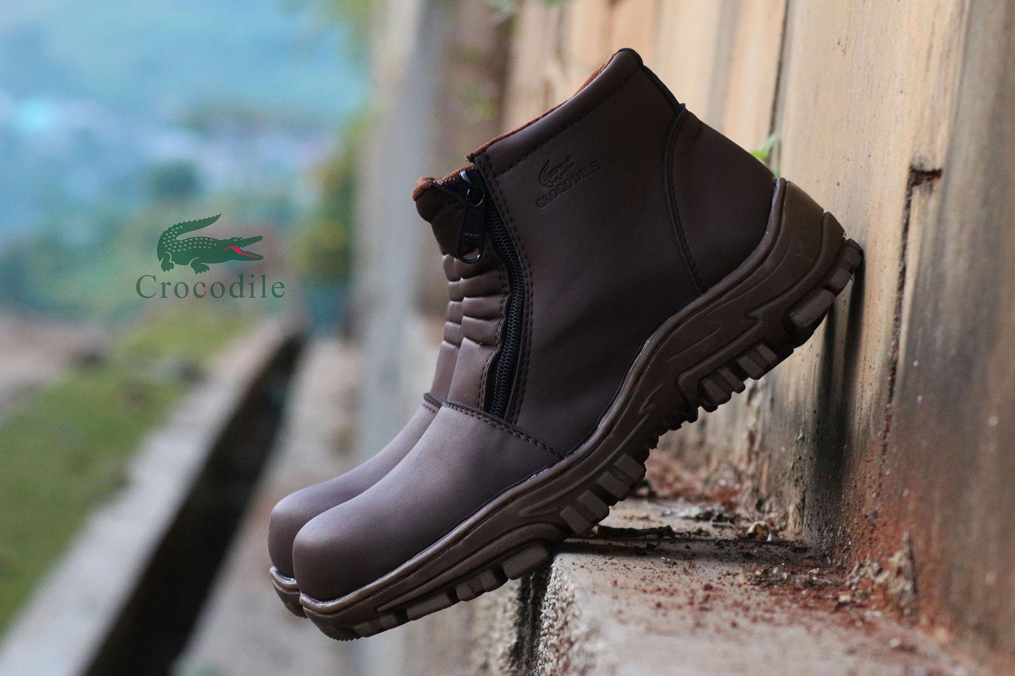 sepatu boot tracking pria kerja lapangan CROCODILE safety boot