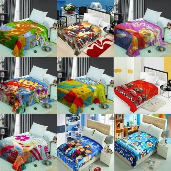 SELIMUT KARAKTER MYSTAR 150 X 200 MOTIF LARIS