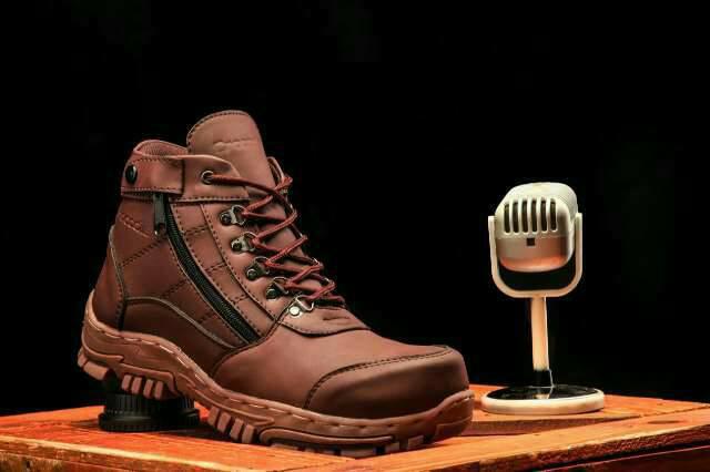 Sepatu Safety Ujung Besi Sepatu Boots Casual Proyek Kerja Lapangan Works Boots Crocodile Morisey Coklat