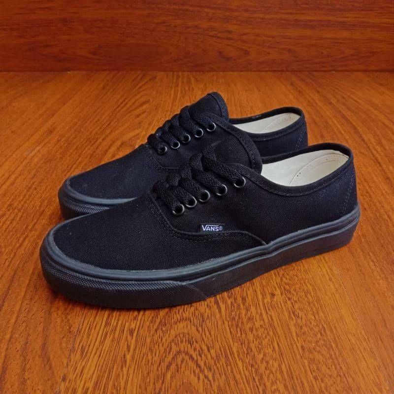 sepatu vans authentic black