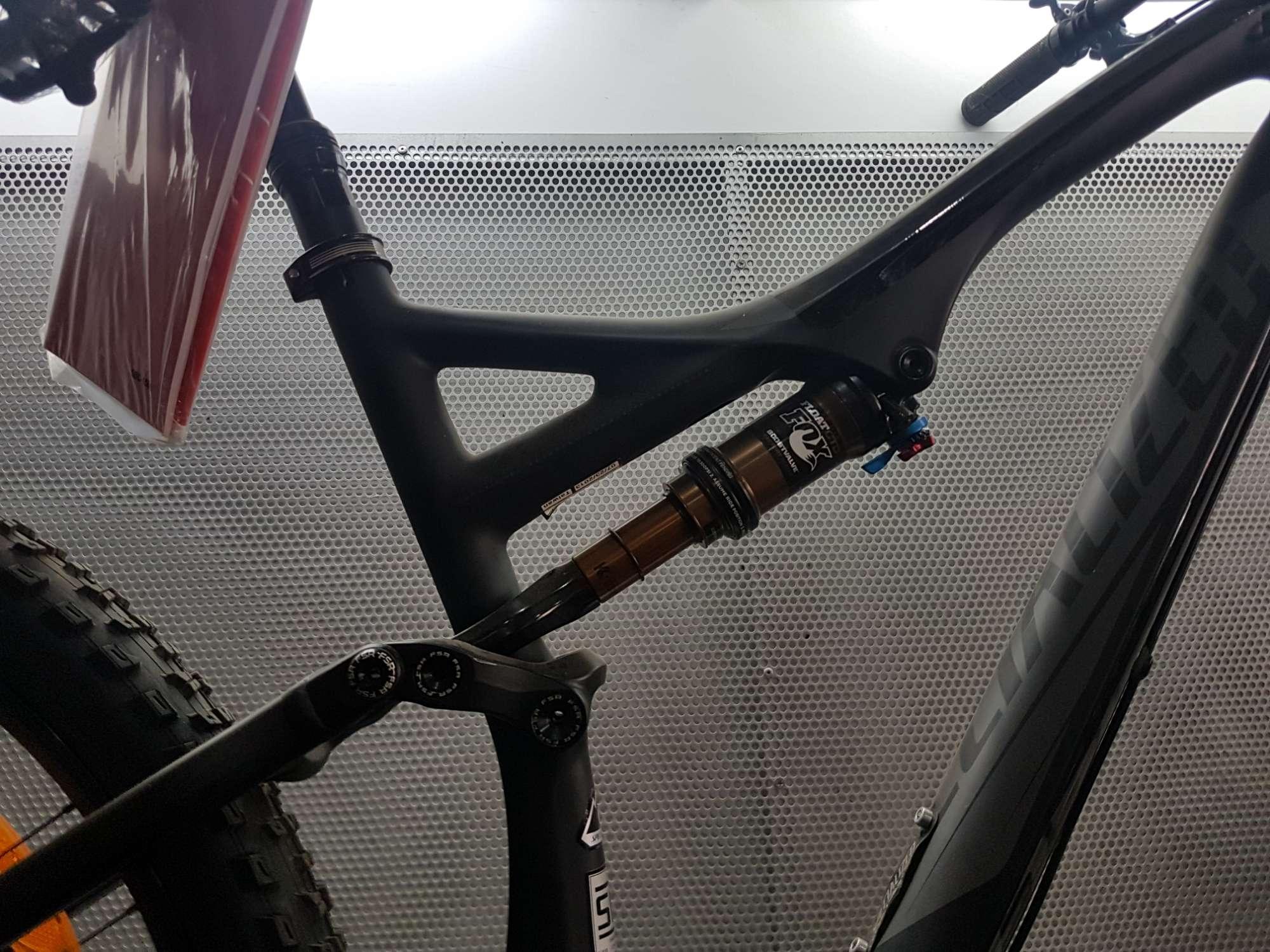 Specialized Stumpjumper FSR Carbon 