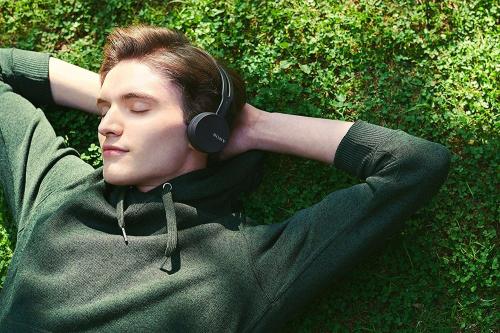 Sony WH CH400 / WH-CH400 / CH 400 / CH-400 Wireless Headphones - Black -  Headphone On Ear [DKI Jakarta] | DuniaAudio.com