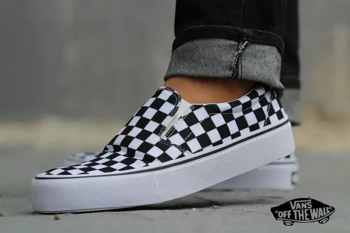 sepatu vans checker