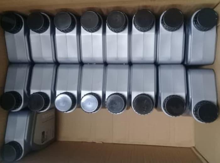 SPAREPART MOBIL Navara Frontier Oli Mesin Diesel Engine Oil CF-4 10W-30 ORI NISSAN TERMURAH