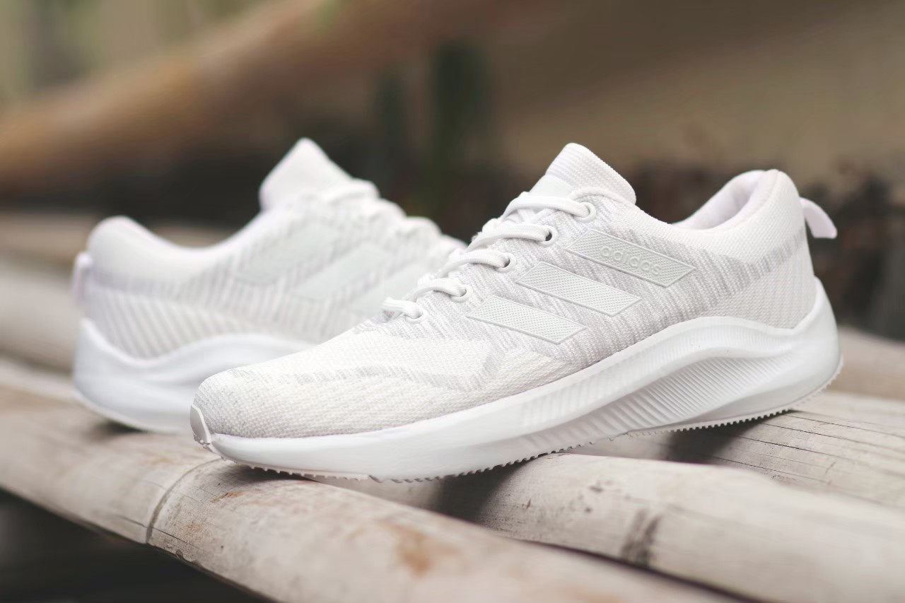 online shop sneakers terpercaya