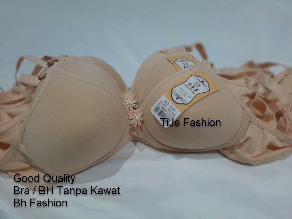 BH Beha Bra Fashion BRA TANPA KAWAT Ukuran Busa Standard / Bahan bagus good  Quality Pakaian Dalam Wanita High Quality / Baju Dalam SPORT BRA WANITA /  Cocok untuk Baju Tidur 