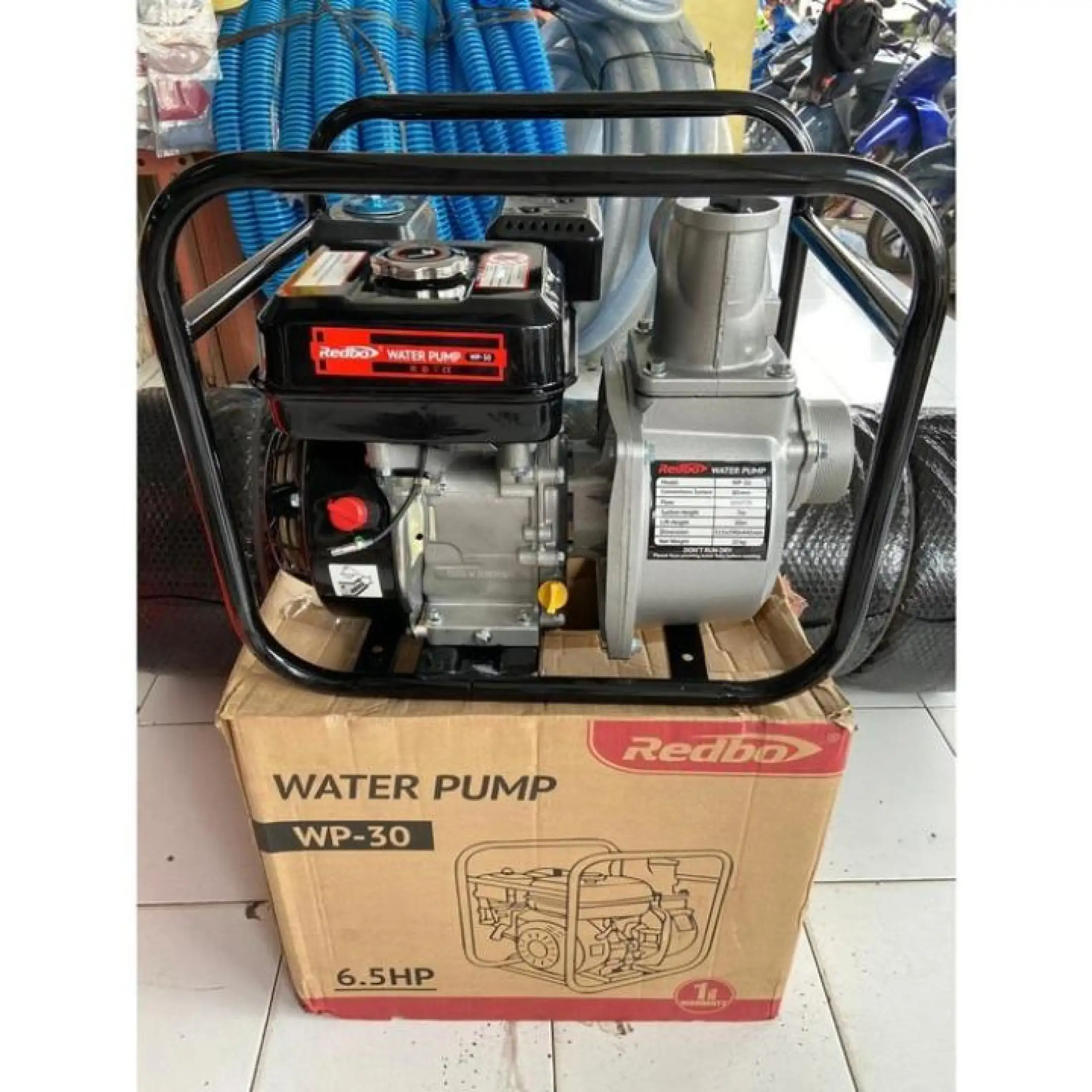 REDBO Water Pump 3 Inch Mesin Pompa Alkon Banjir WP30 MESIN POMPA AIR PERTANIAN KOLAM SAWAH Pompa Irigasi Mesin Pompa Air Sedot Air BAHAN BAKAR BENSIN 1 REDBO Water Pump 3 Inch Mesin Pompa Alkon Banjir WP30 MESIN POMPA AIR PERTANIAN KOLAM SAWAH Pompa Irigasi Mesin Pompa Air Sedot Air BAHAN BAKAR BENSIN 2