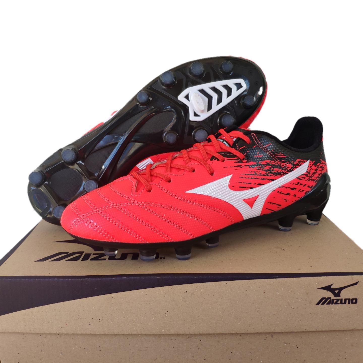 Sepatu Sepak Bola Pria Berkualitas
