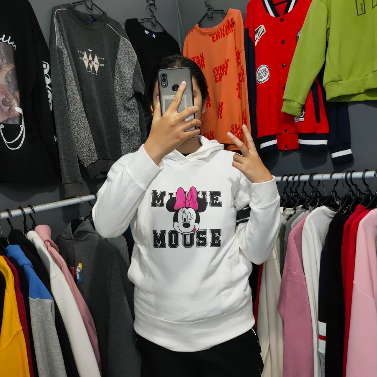 hoodie uniqlo disney