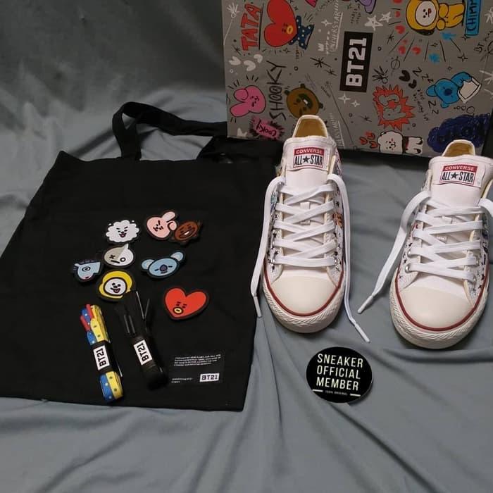 Sepatu BT21 x Converse Chuck Taylor All 
