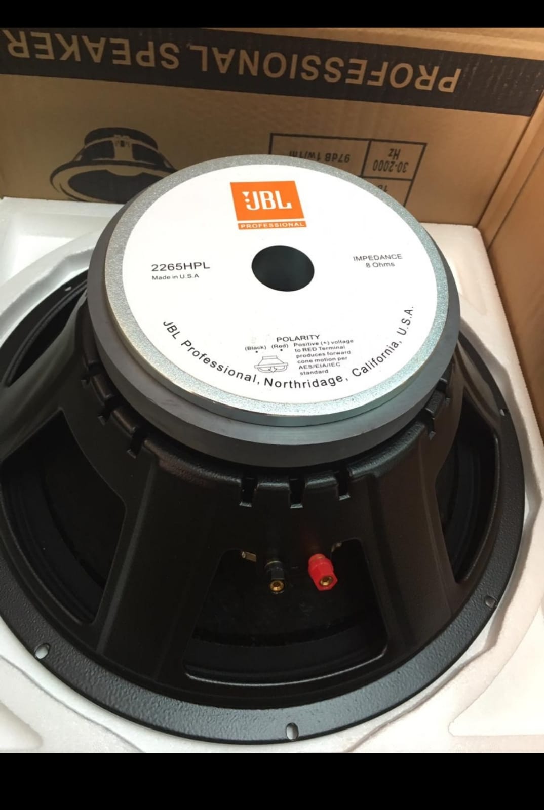 speaker jbl 18 in