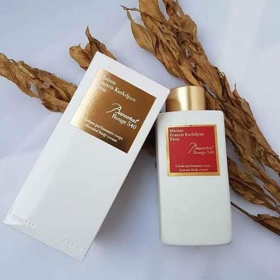 Body Lotion Baccarat Rouge 1029 Cocok bagi kulit dan Vitamin E