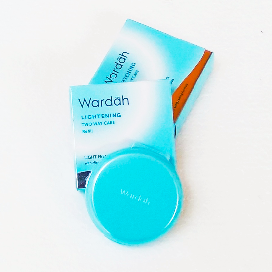 Pusat penjualan wardah kosmetik bedak padat refill 04 natural / Bedak natural wardah / Bedak cepuk wardah / Pusat penjualan bedak padat kota bogor / Bedak padat untuk kulit berminyak