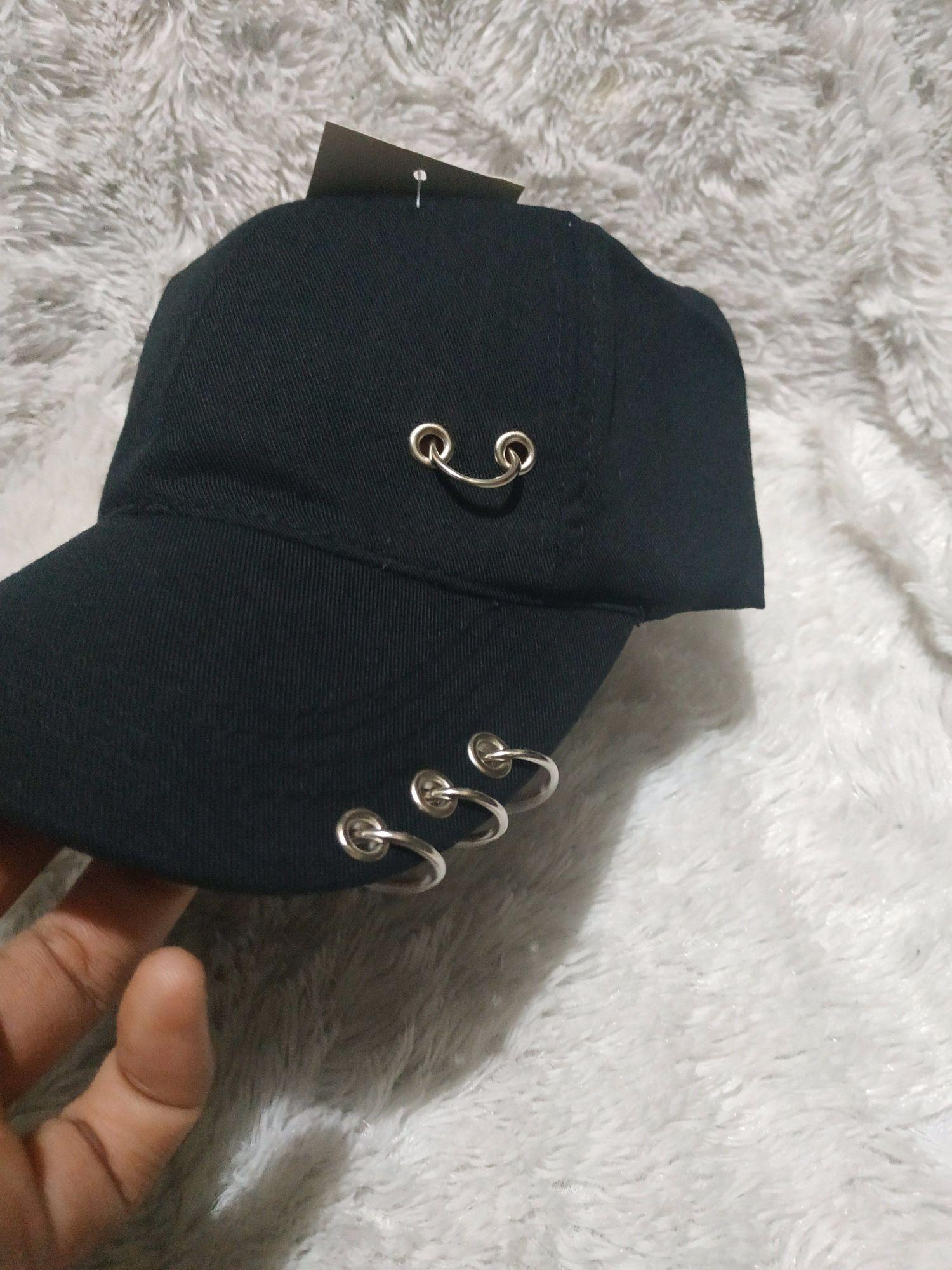topi polos hitam pat anting K-pop korea