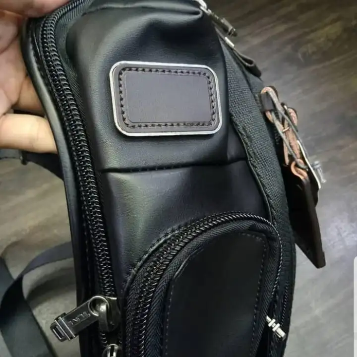 harga tas tumi saratoga original