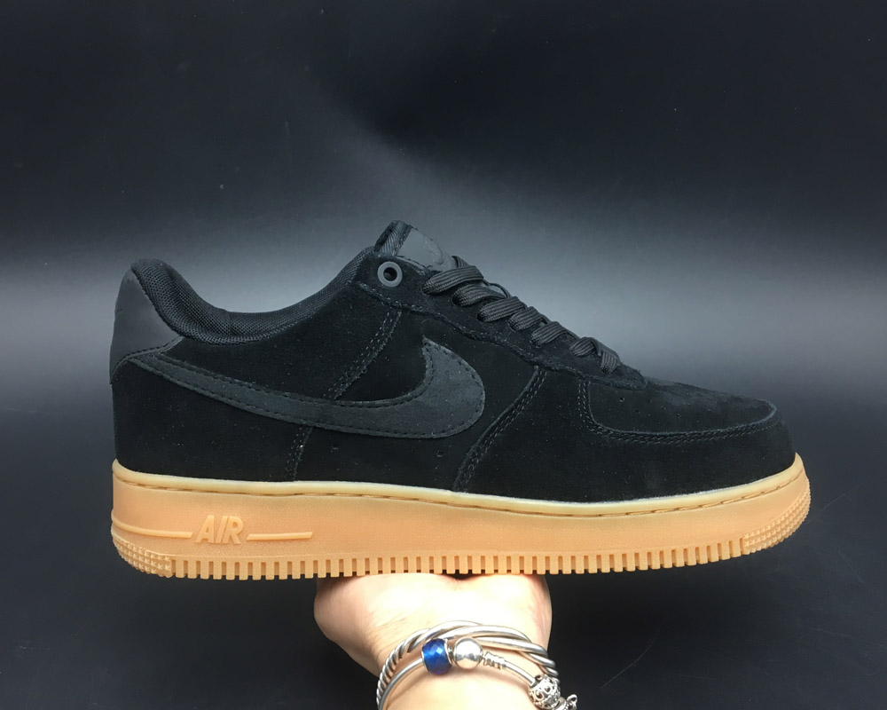 black nike air force 1 with gum sole