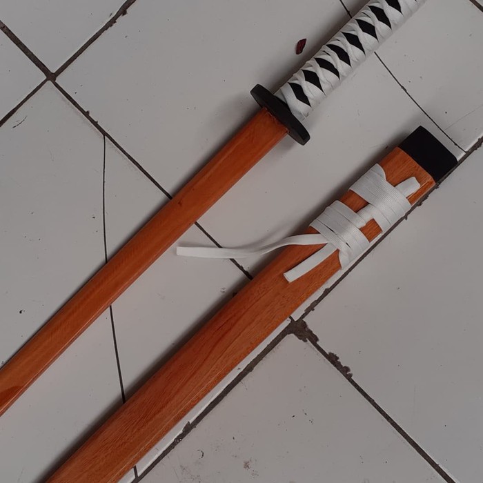 Katana Kayu: Seni, Hiasan, dan Koleksi yang Terjangkau Secara Online