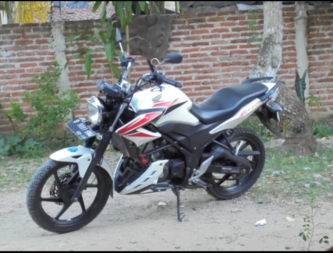 Braket Lampu Pesek CB150R Set Lampu Tiger Revo CNV HLTR Dudukan Breket Pesek Variasi Modifikasi Lampu Motor BONUS STIKER MENARIK Lazada Indonesia Braket Lampu Pesek CB150R Set Lampu Tiger Revo CNV HLTR Dudukan Breket Pesek Variasi Modifikasi Lampu Motor BONUS STIKER MENARIK Lazada Indonesia