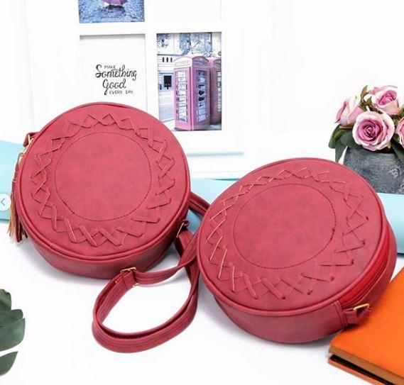 KAWAI - Tas Wanita / Dompet Wanita / Dompet Mini / Dompet Fashion / Tas Selempang / Tas Bahu Wanita / Tas Cewek / Tas Murah / Tas Ransel / Tas Wanita Murah / Tas Cantik / Tas Wanita Branded / Tas Kerja / Tas Kuliah / Sling Bulat Kepang