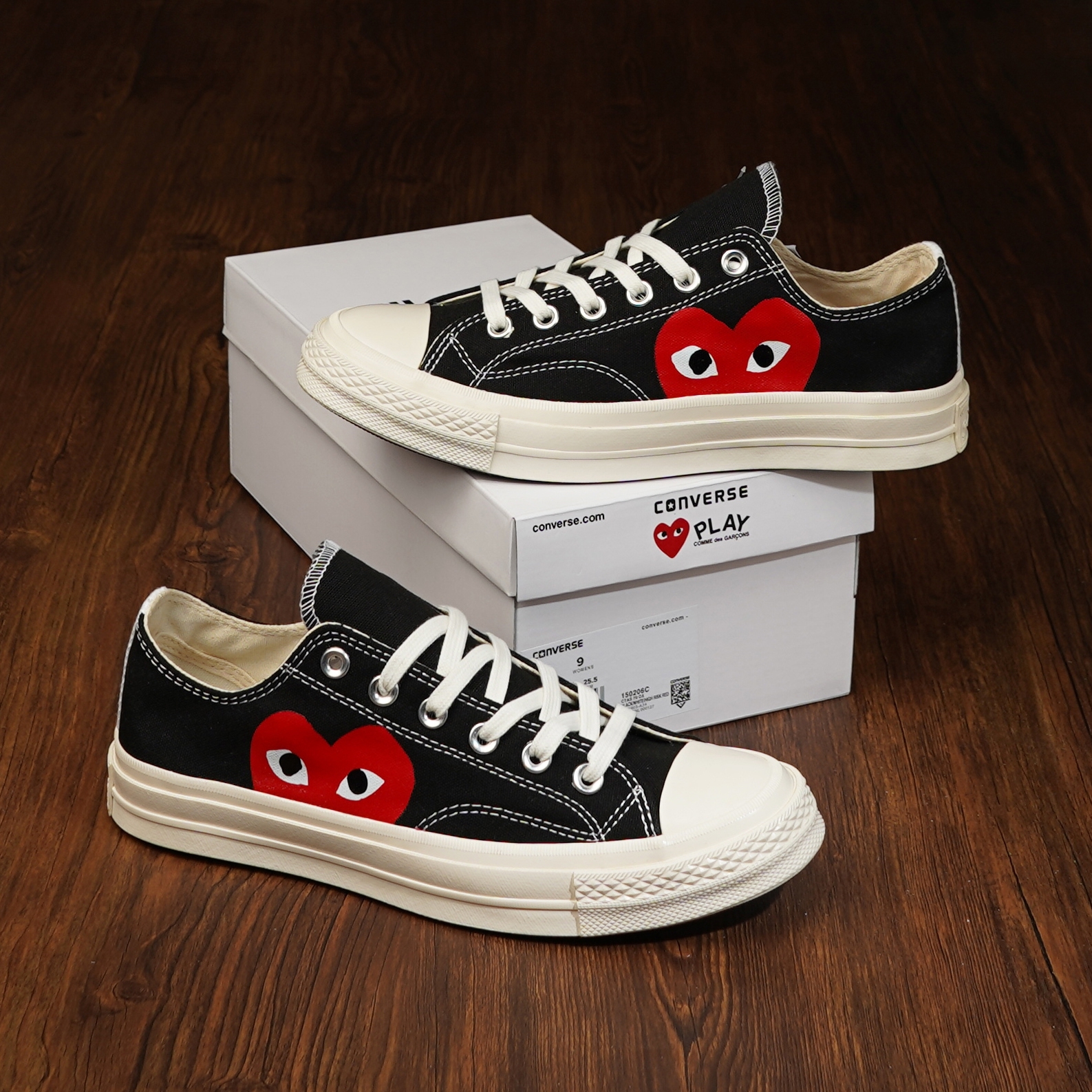 sepatu cdg