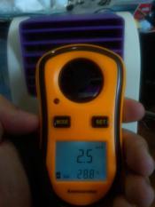 Alat Pengukur Kecepatan Angin Portable + Suhu Temperatur (C/F)
