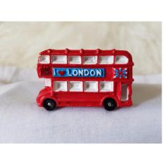 Gloria Bellucci - Magnet Kulkas Bus London
