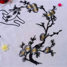 Hanyu Plum Blossom Flower Applique Pakaian Bordir Patch Stiker Kain Besi Di Jahit Di Patch Kerajinan Perbaikan Jahit Bordir (hitam + Emas) -Intl