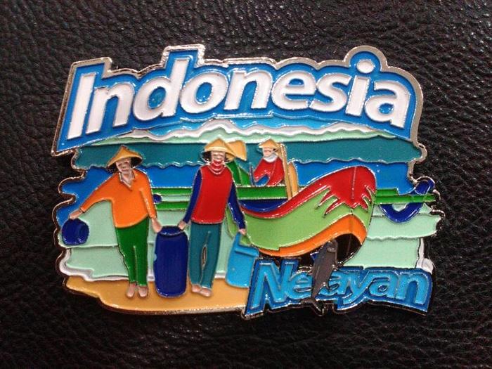 Magnet / tempelan kulkas nelayan souvenir negara Indonesia
