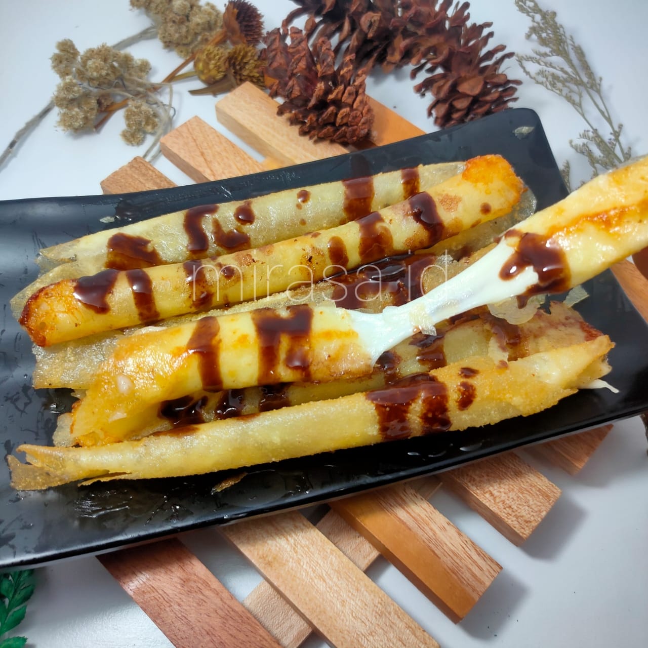 Cheese roll mozarella ,toping coklat/ 1 BUNGKUS ISI 5 BIJI Lazada